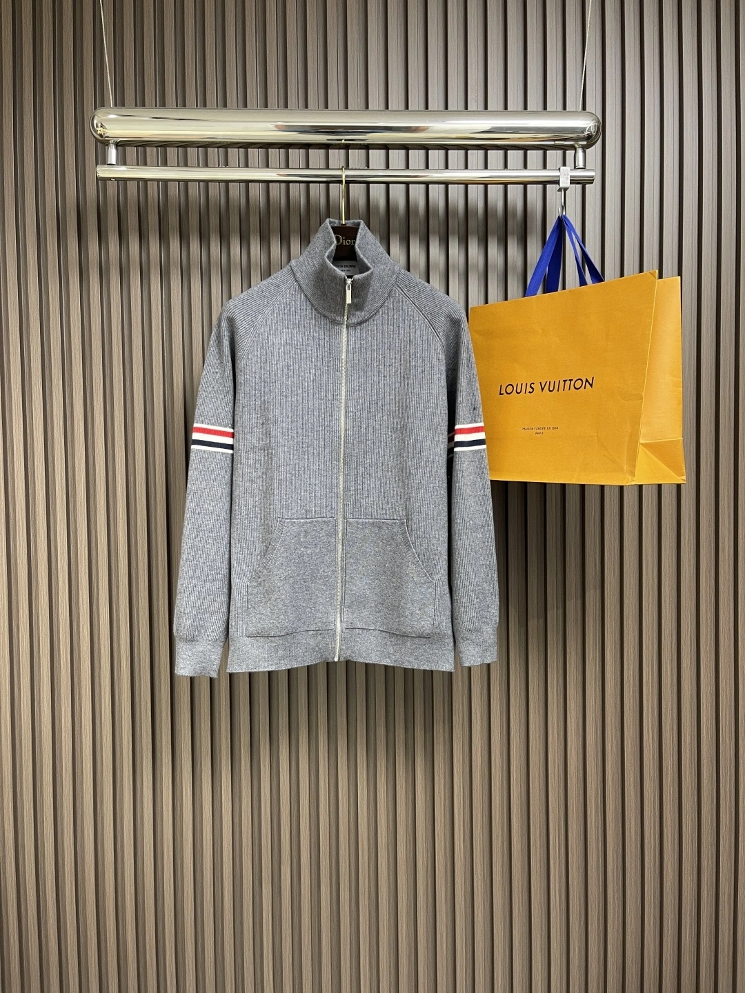 wg.luxury- 2row95 wool item:E-F026D0640